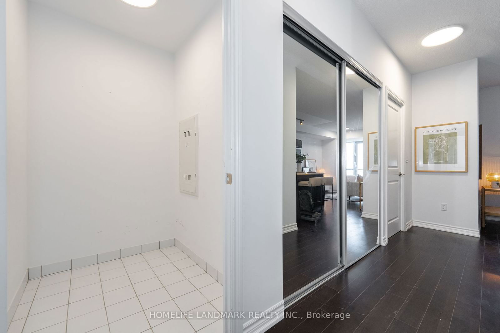 386 Yonge St, unit 5104 for sale - image #22