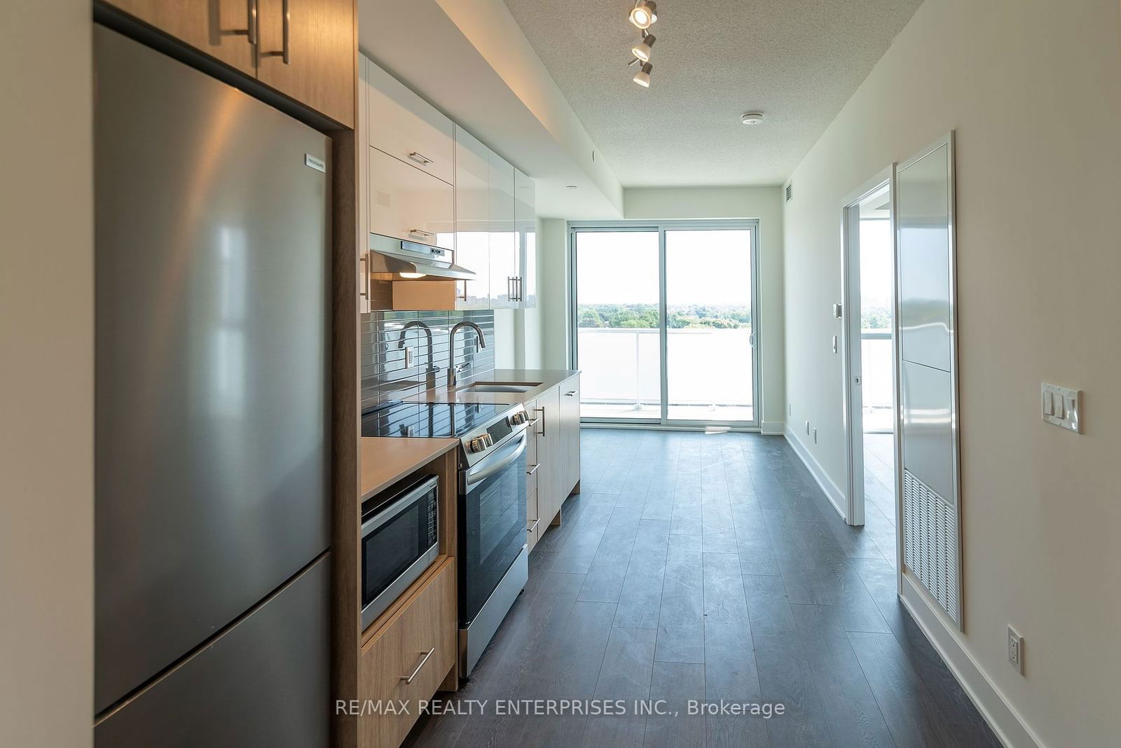 188 Fairview Mall Dr, unit 908 for rent - image #12