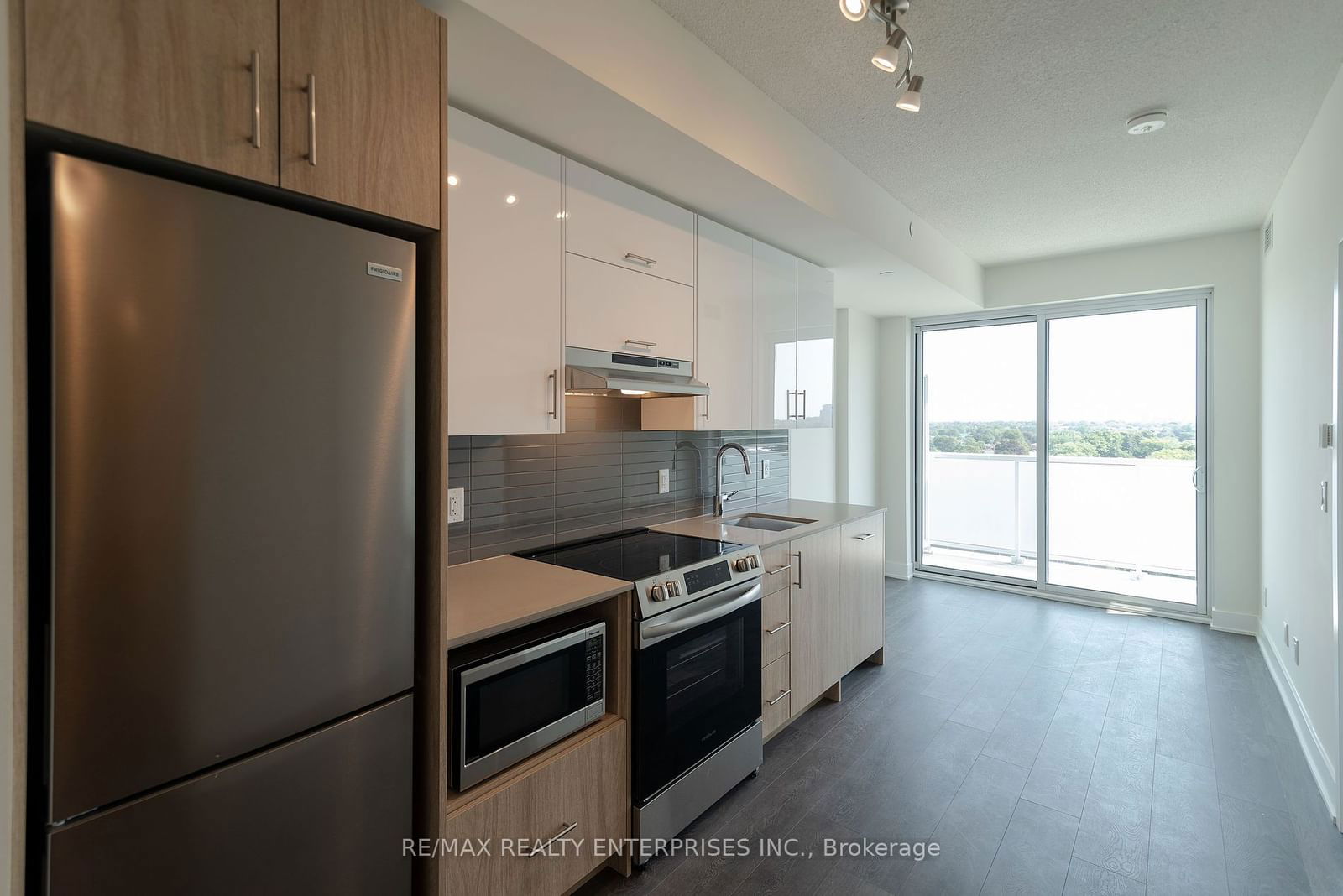 188 Fairview Mall Dr, unit 908 for rent - image #13