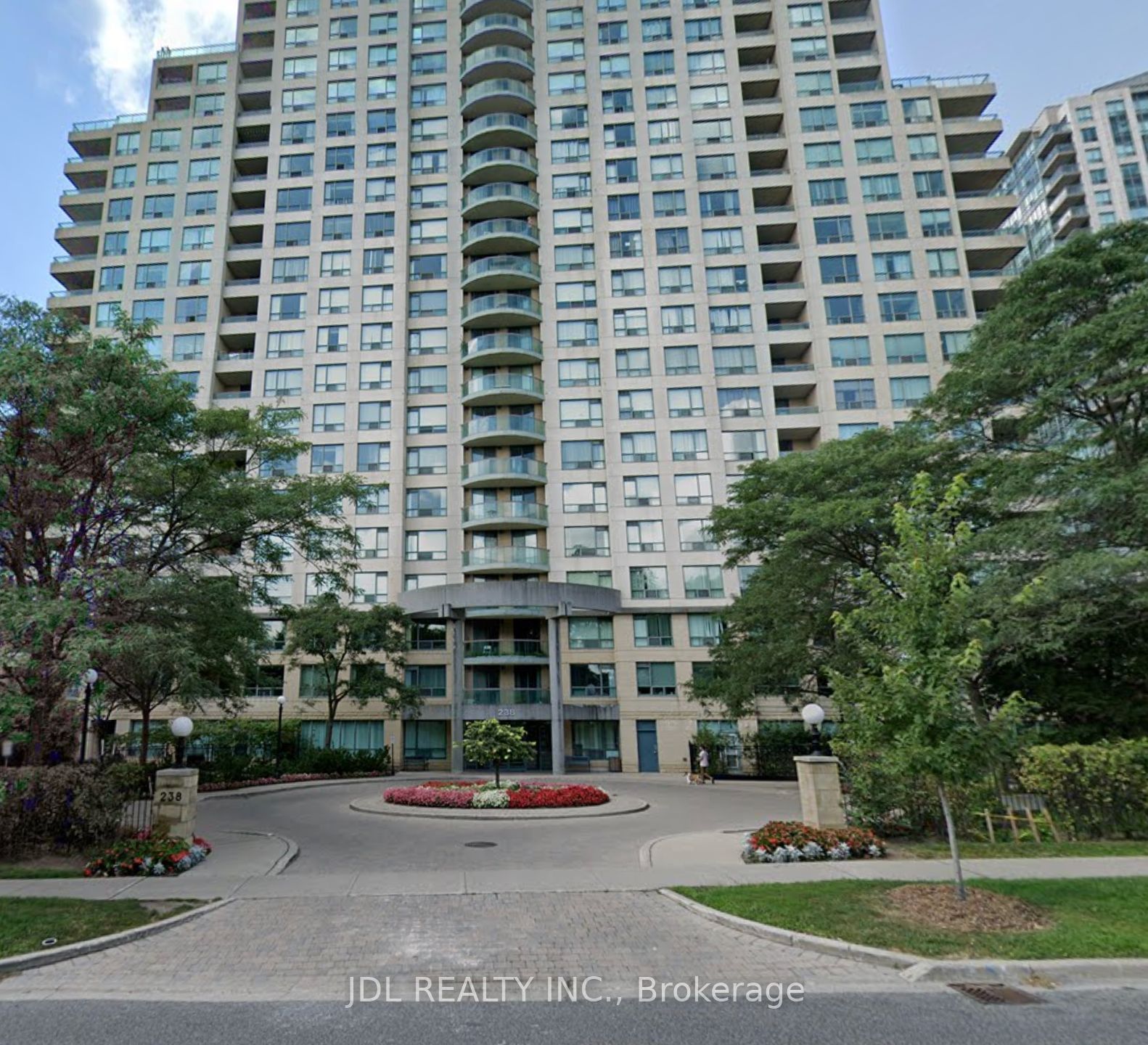 238 Doris Ave, unit 1602 for sale - image #1