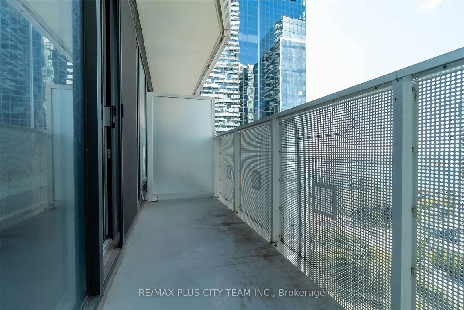 88 Harbour St, unit 2511 for rent - image #10