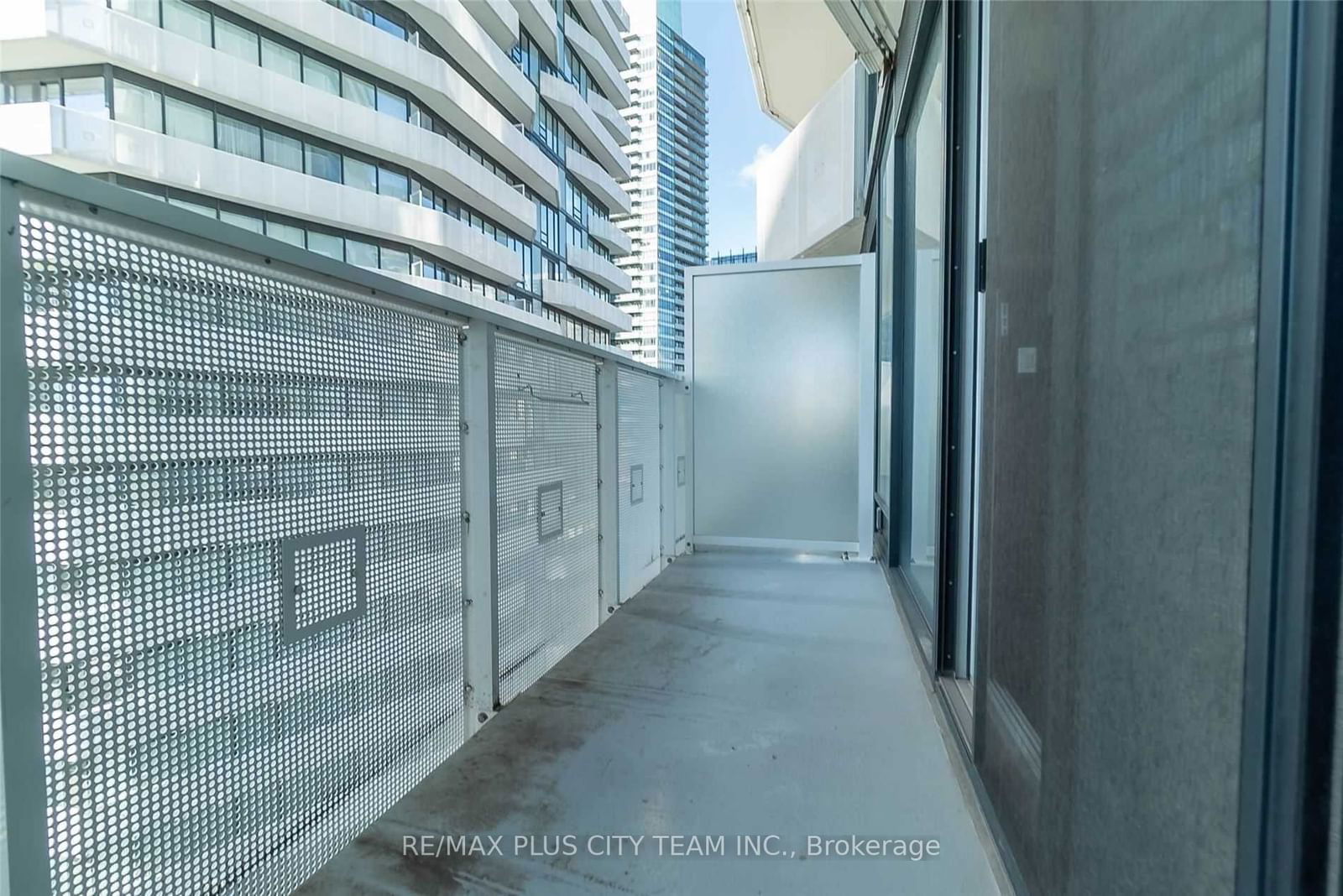 88 Harbour St, unit 2511 for rent - image #11