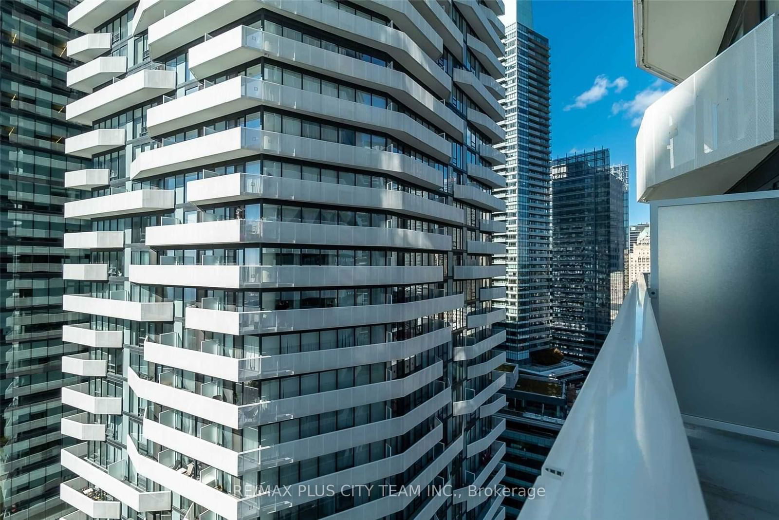 88 Harbour St, unit 2511 for rent - image #13