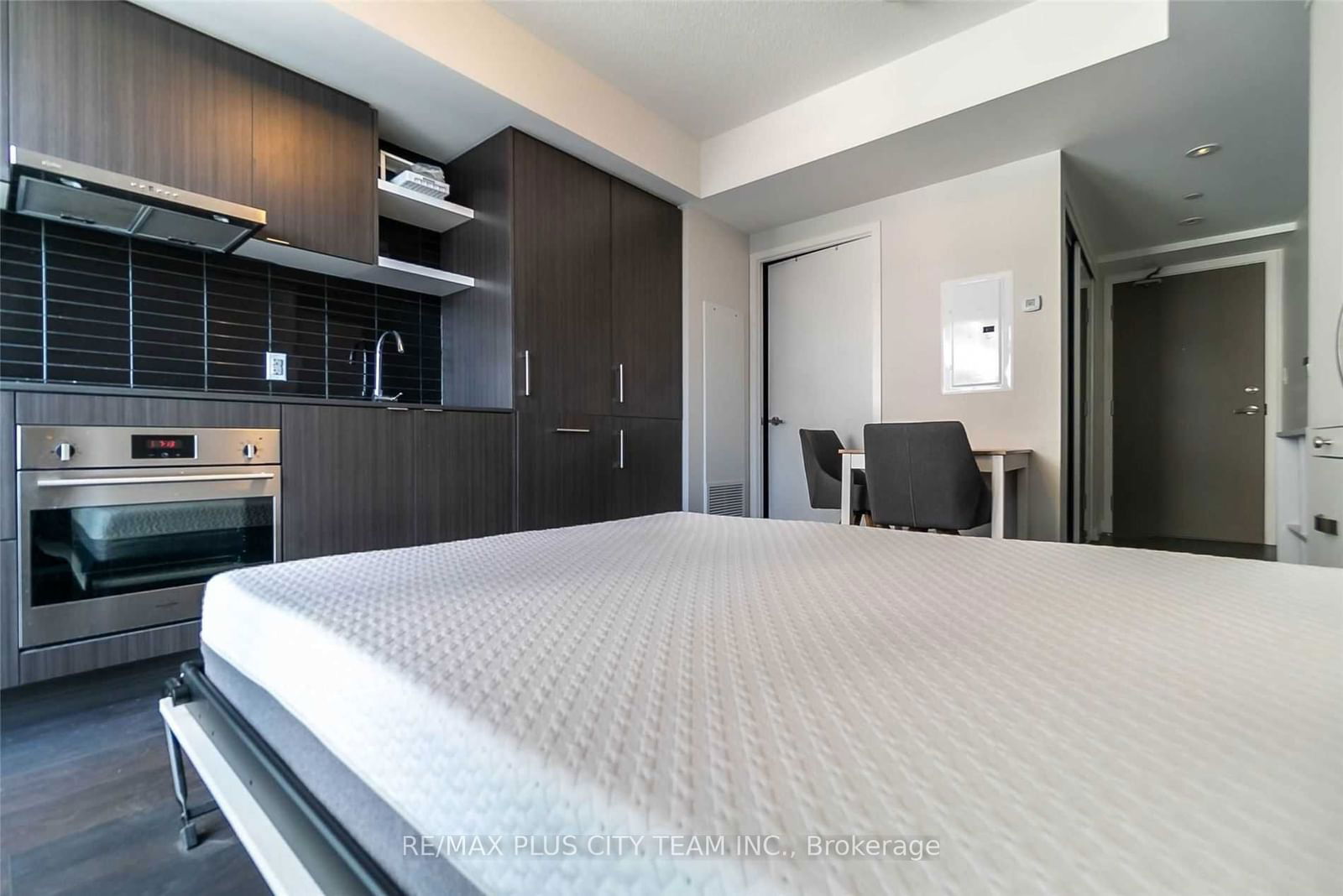 88 Harbour St, unit 2511 for rent - image #6