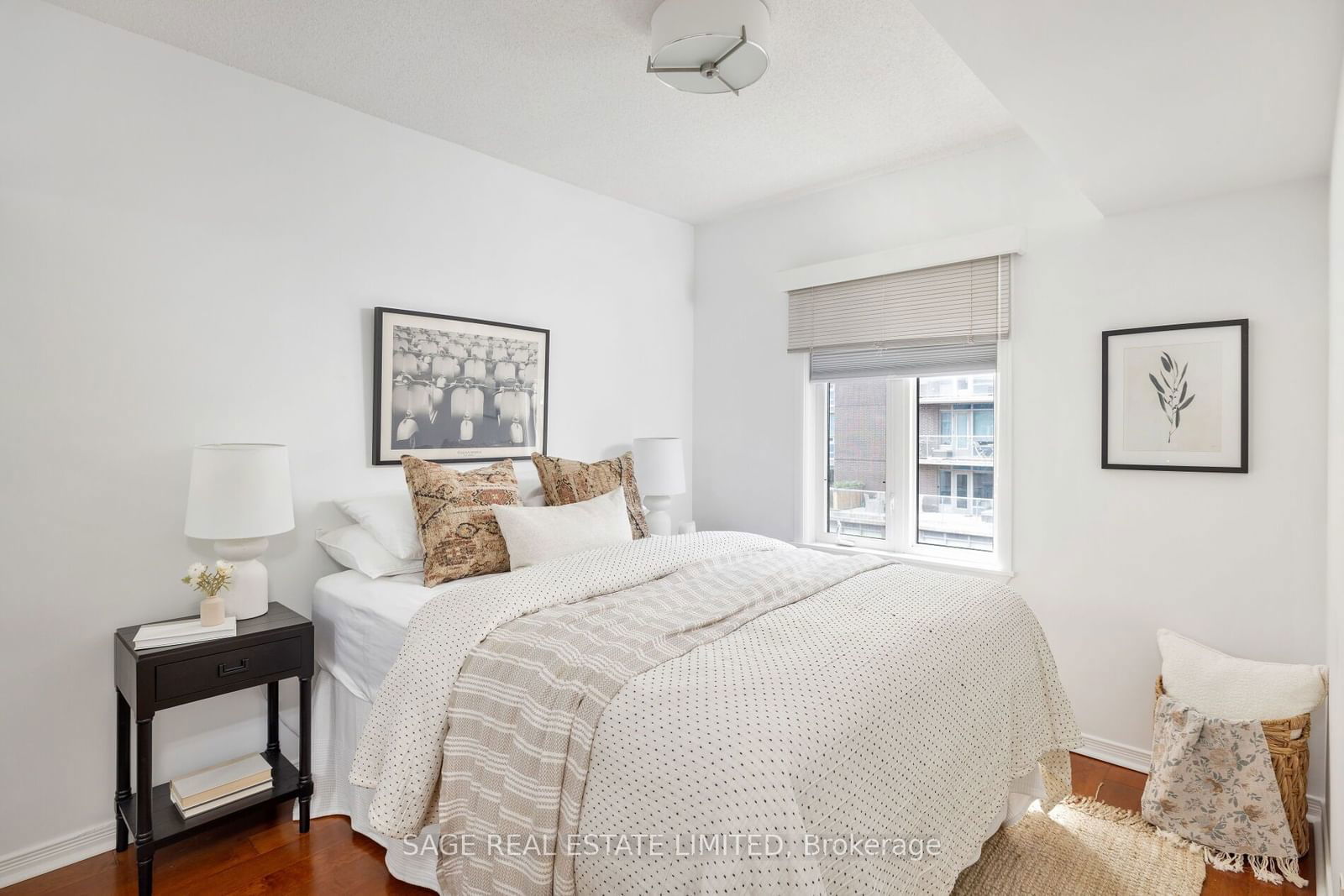 50 East Liberty St, unit 1110 for sale - image #17