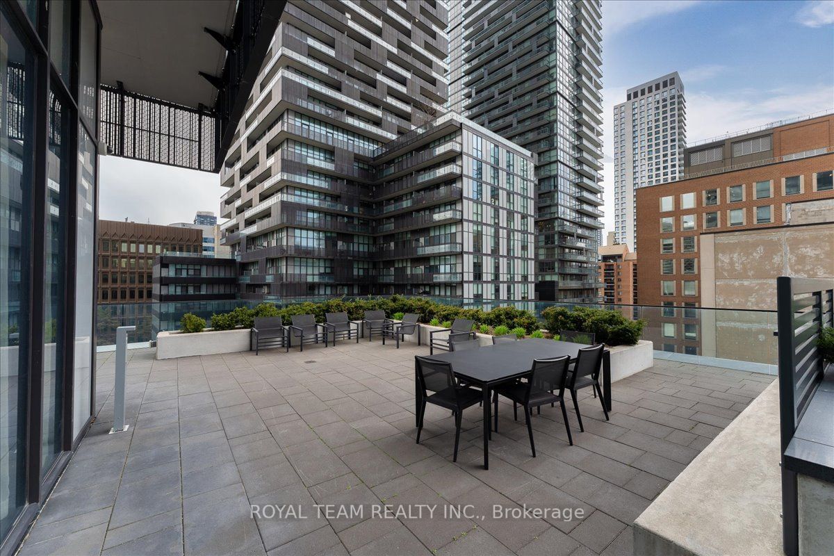 8 Eglinton Ave E, unit 1910 for sale - image #6