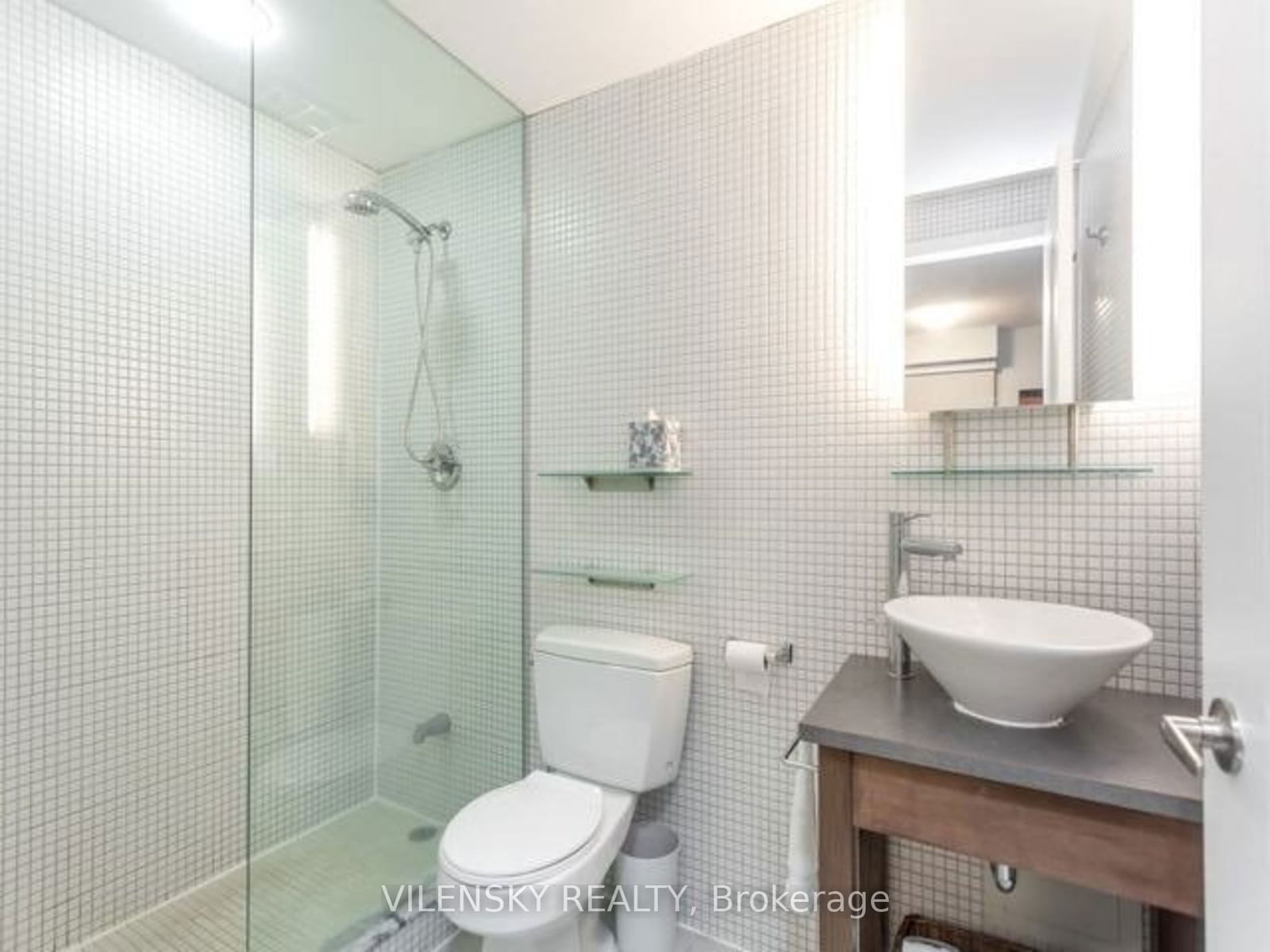 8 Colborne St, unit 1704 for rent - image #11