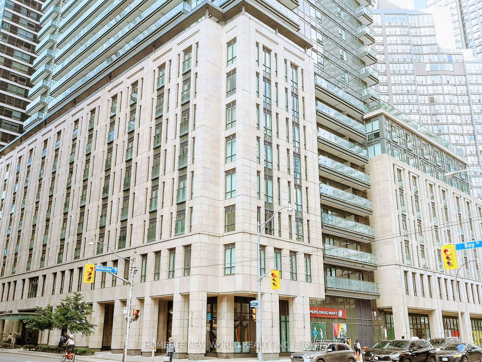 955 Bay St, unit 1108 for sale