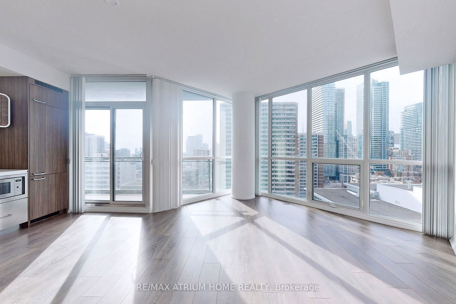 45 Charles St E, unit 1701 for sale