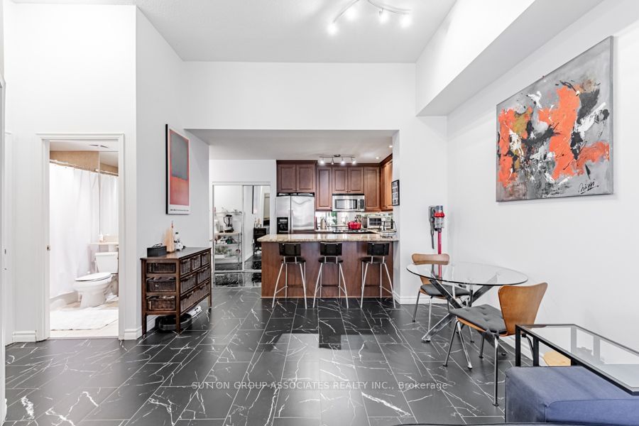 628 Fleet St, unit 110 for sale - image #15