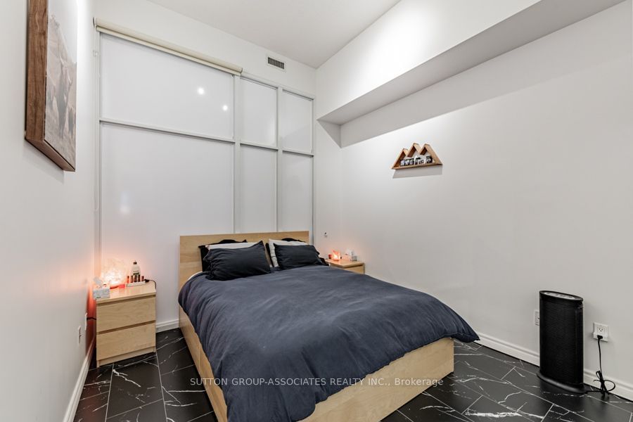 628 Fleet St, unit 110 for sale - image #19