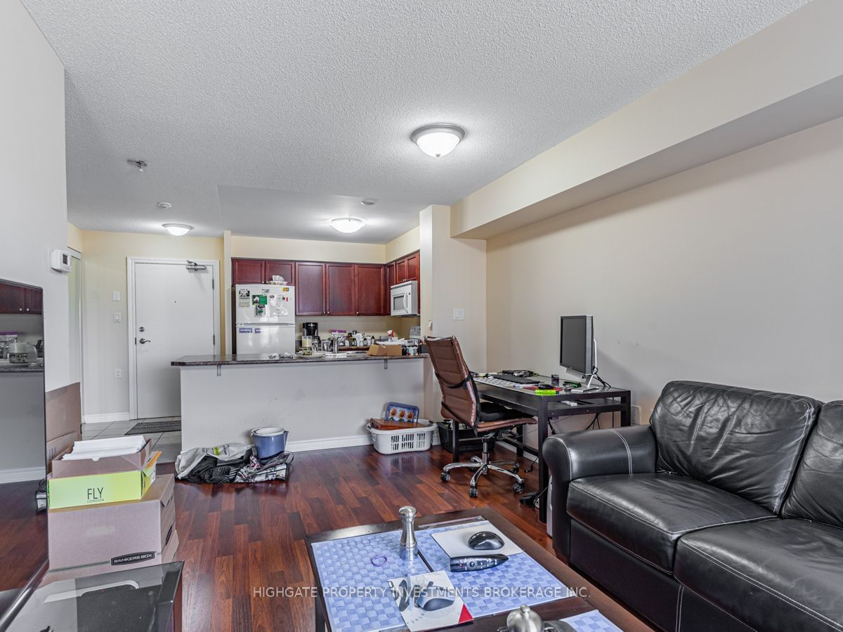 872 Sheppard Ave W, unit 312 for rent - image #10