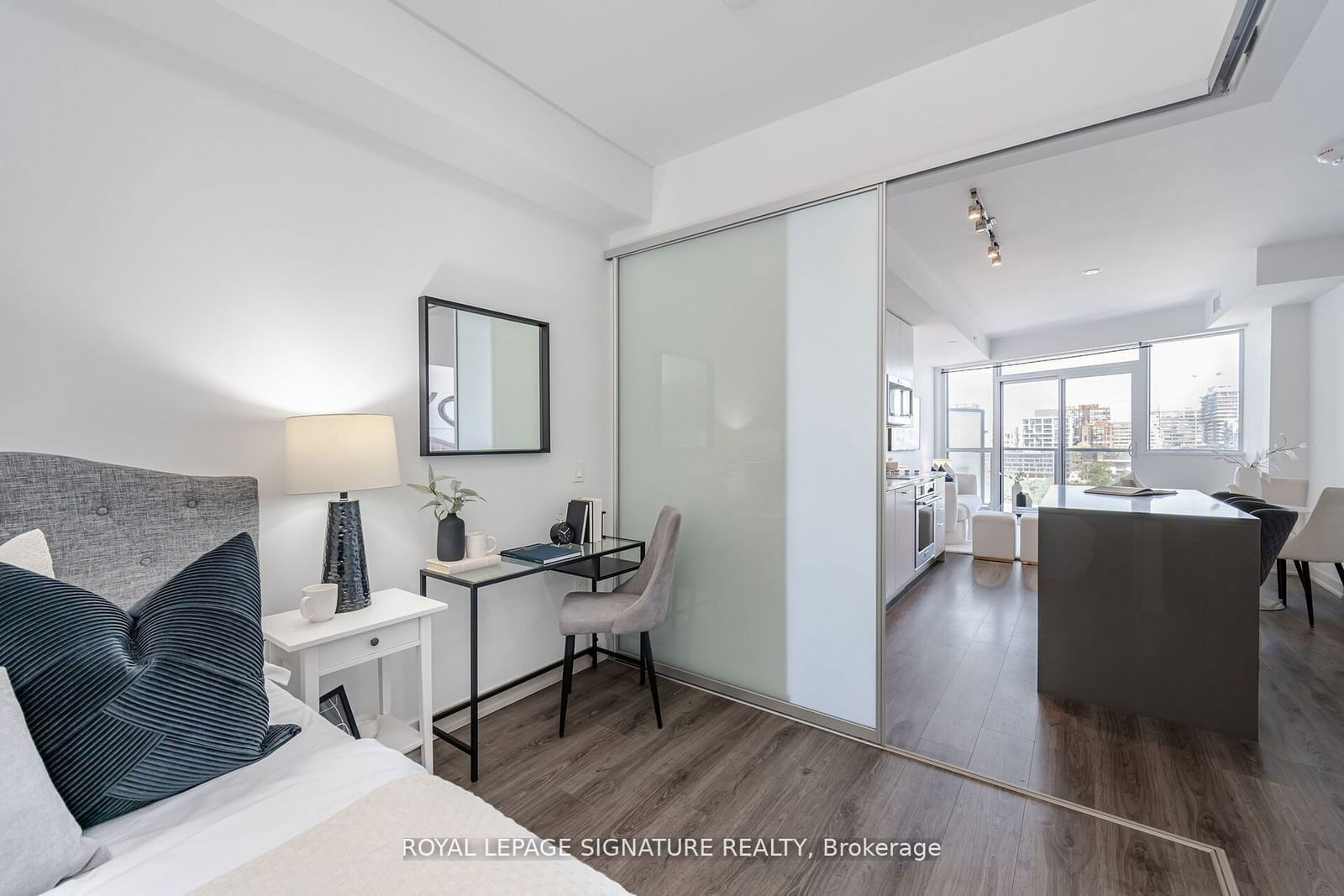 38 Iannuzzi St, unit 1205 for sale - image #17