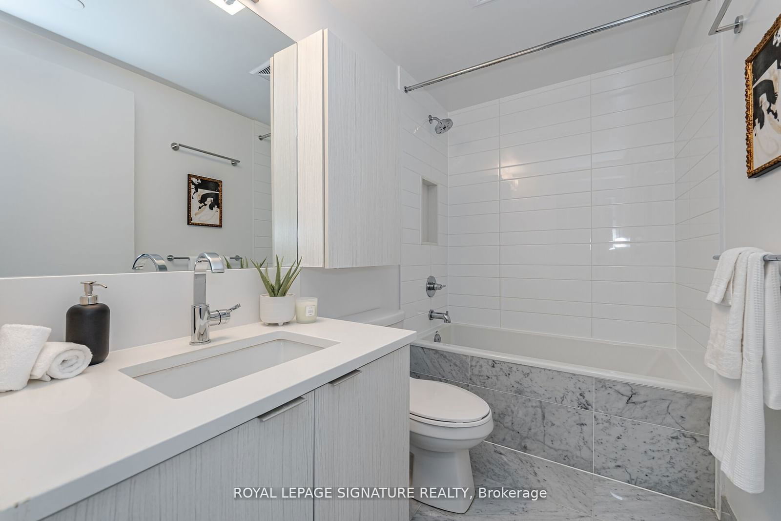 38 Iannuzzi St, unit 1205 for sale - image #18