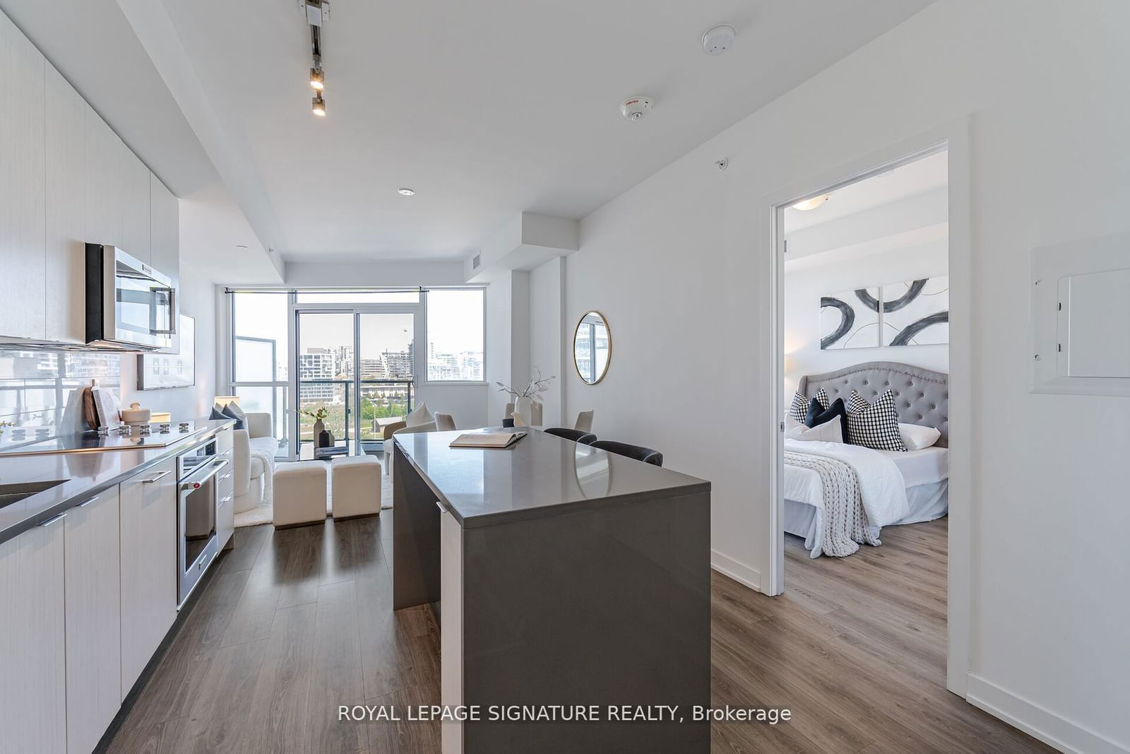 38 Iannuzzi St, unit 1205 for sale - image #7