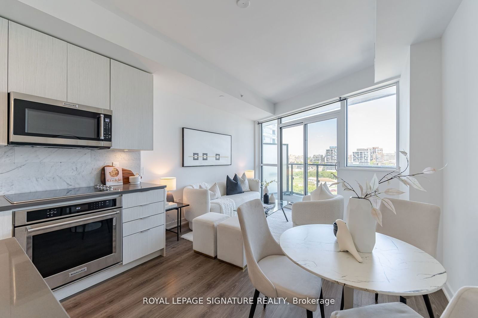 38 Iannuzzi St, unit 1205 for sale - image #8