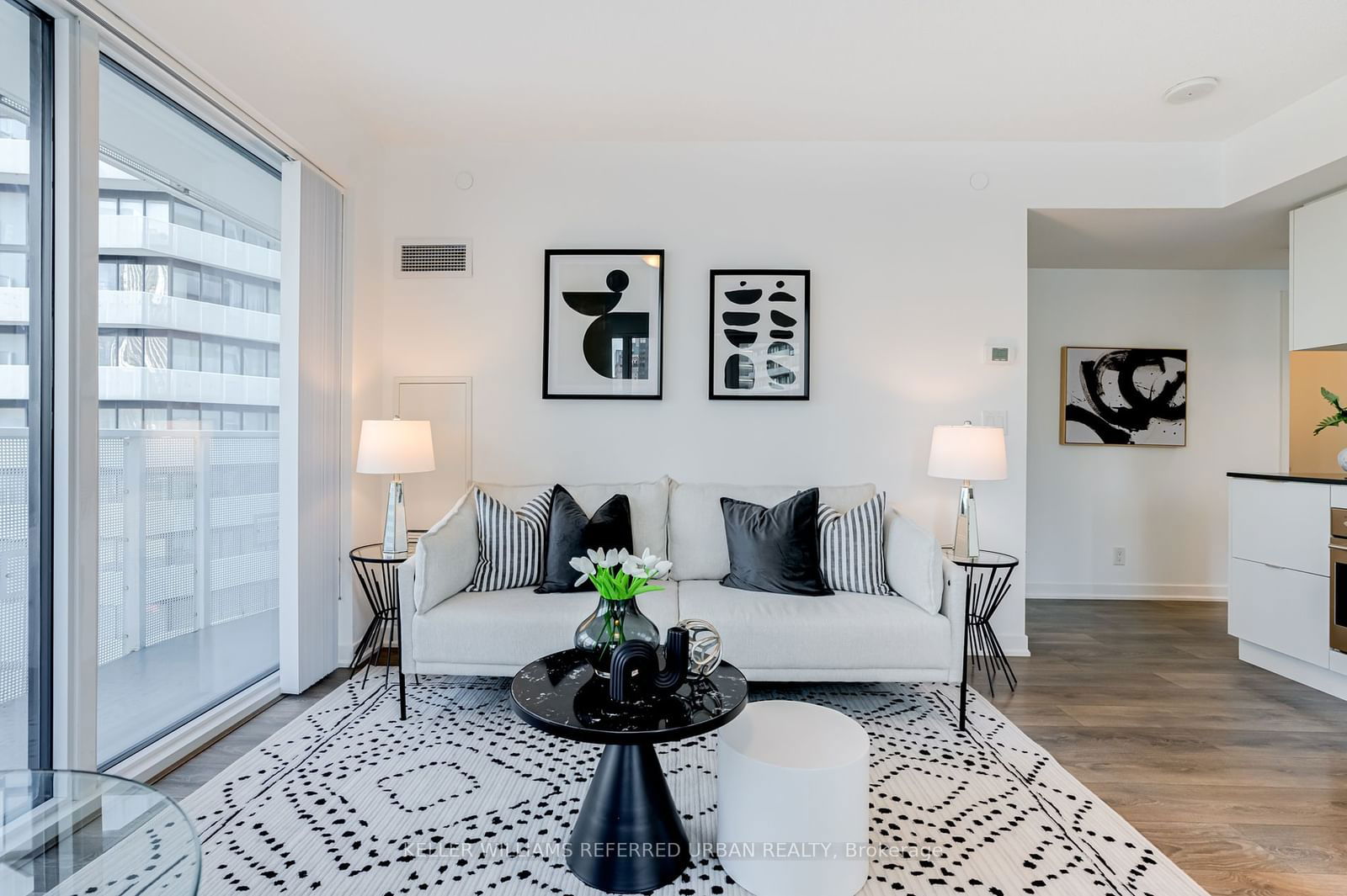 100 Harbour St, unit 1604 for sale - image #3