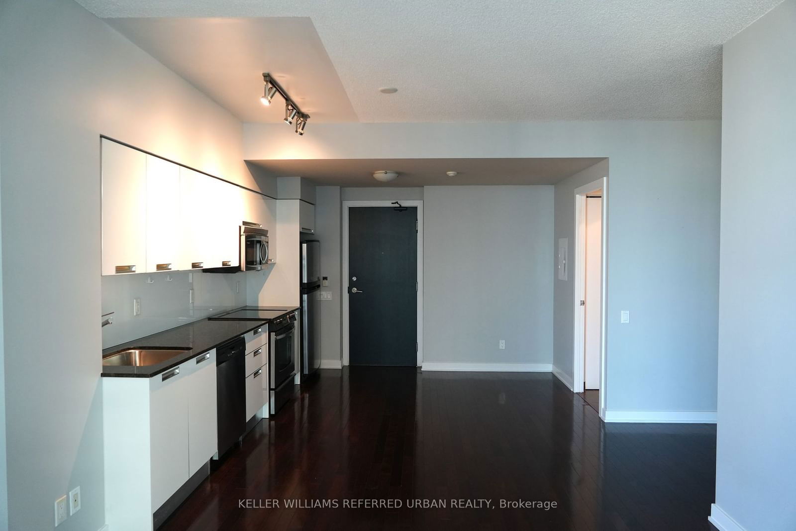 33 Charles St E, unit 3401 for rent