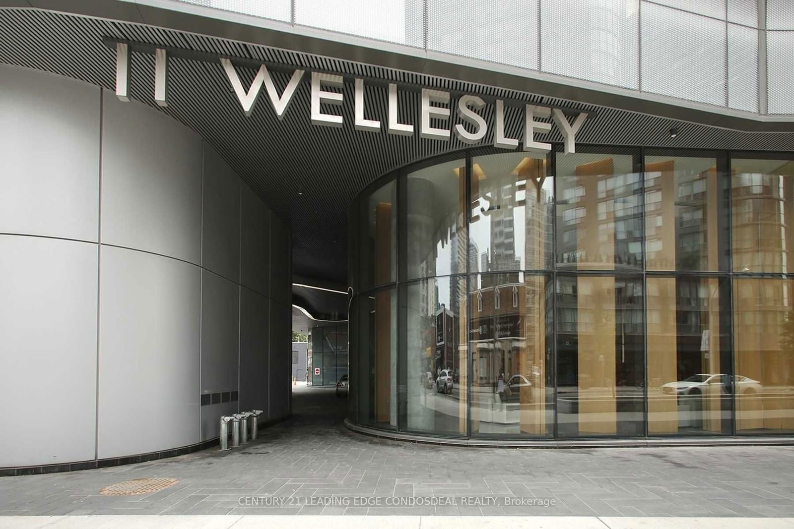 Wellesley On The Park Condos, Downtown, Toronto