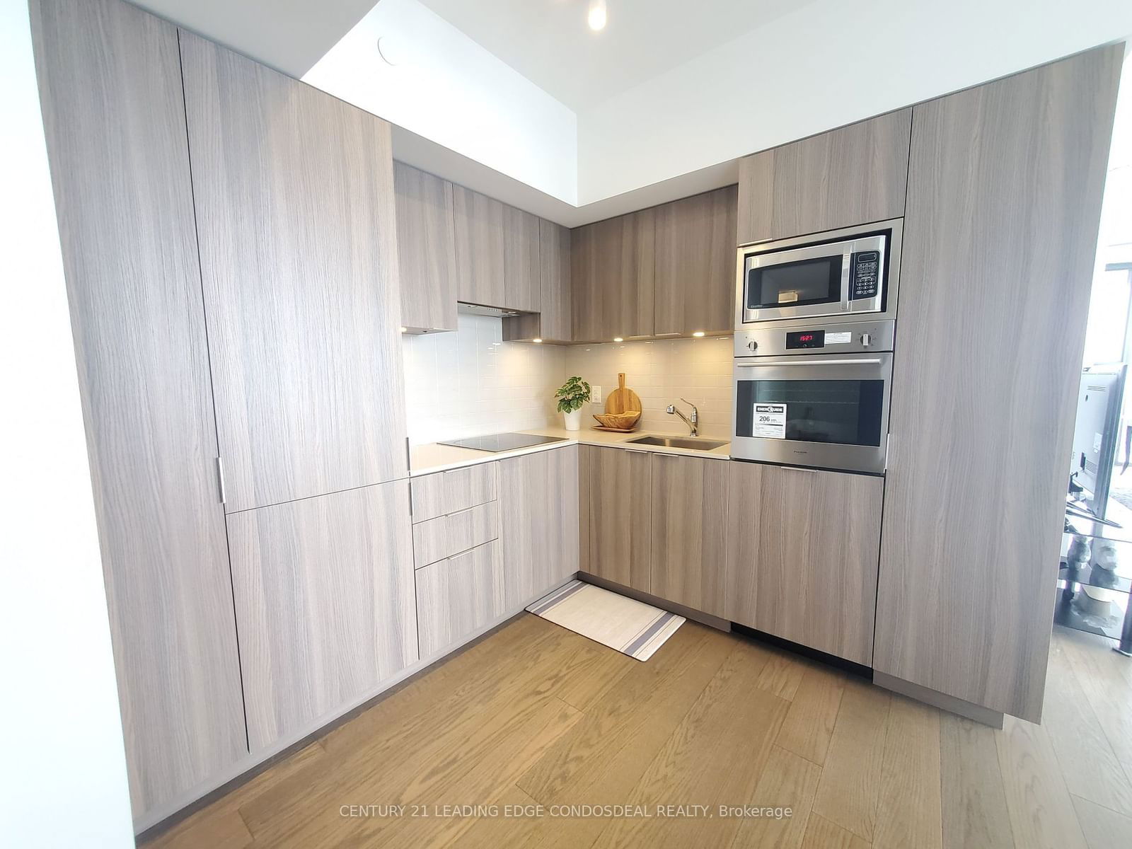 11 Wellesley St W, unit 5905 for sale - image #8