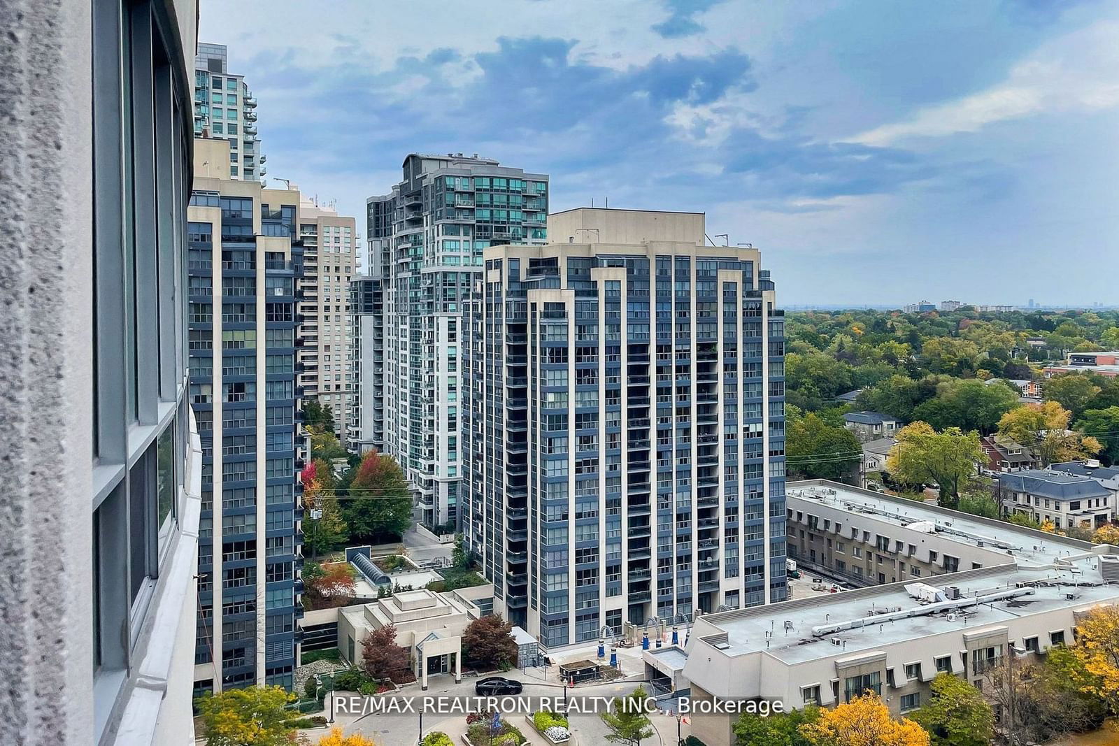 23 Hollywood Ave, unit 1708 for sale - image #27