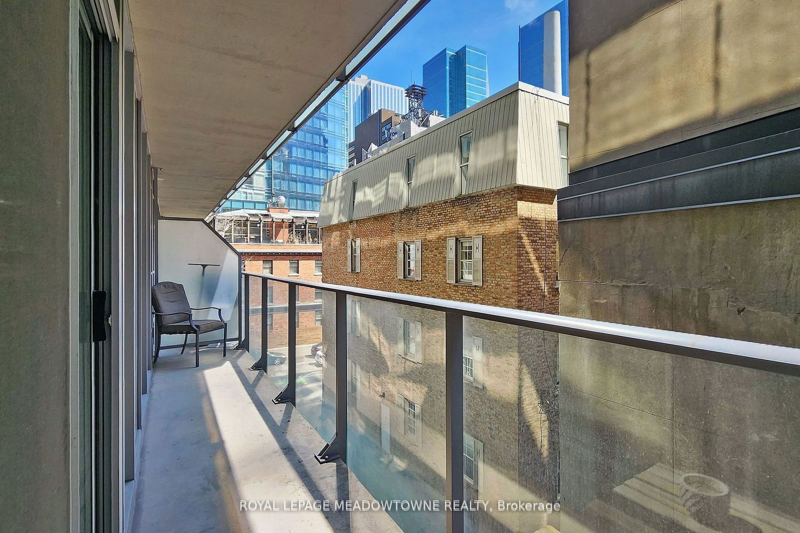 126 Simcoe St, unit 301 for sale - image #24