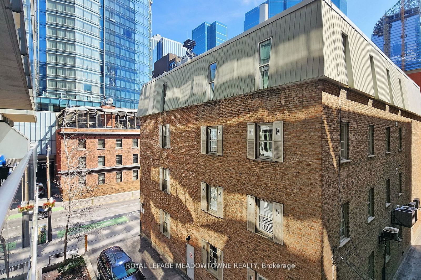 126 Simcoe St, unit 301 for sale - image #26