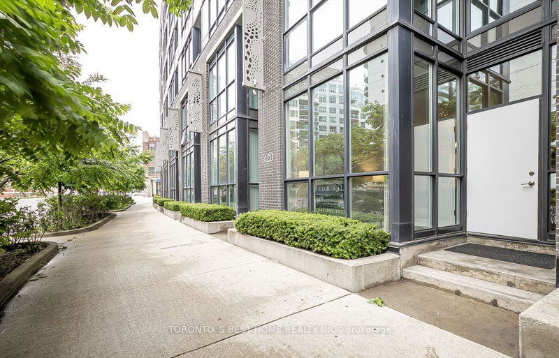 418 Lake Shore Blvd W, unit Master for rent - image #1