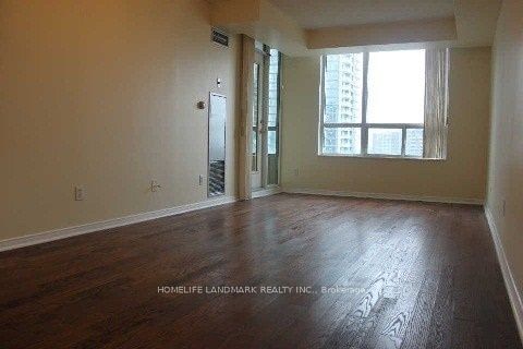 238 DORIS Ave, unit 1902 for rent - image #2