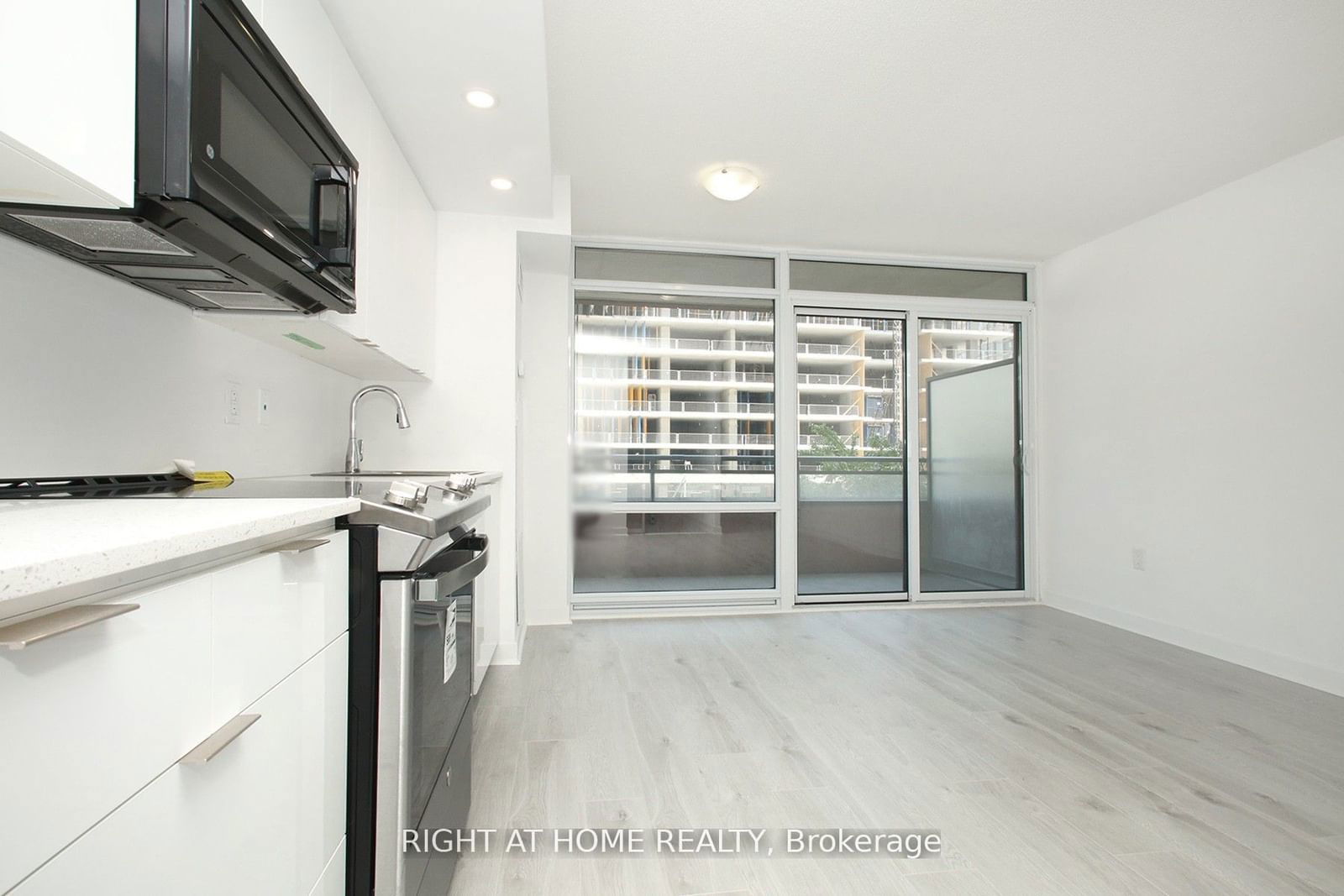 4K Spadina Ave, unit 309 for sale - image #6