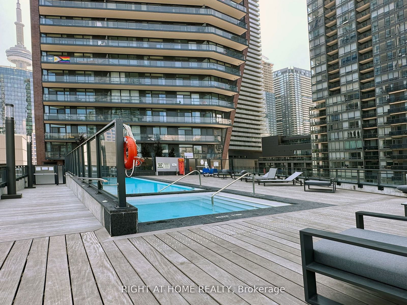 99 JOHN St, unit 301 for sale - image #15