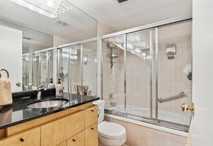 33 HARBOUR Sq, unit 2028 for sale - image #18