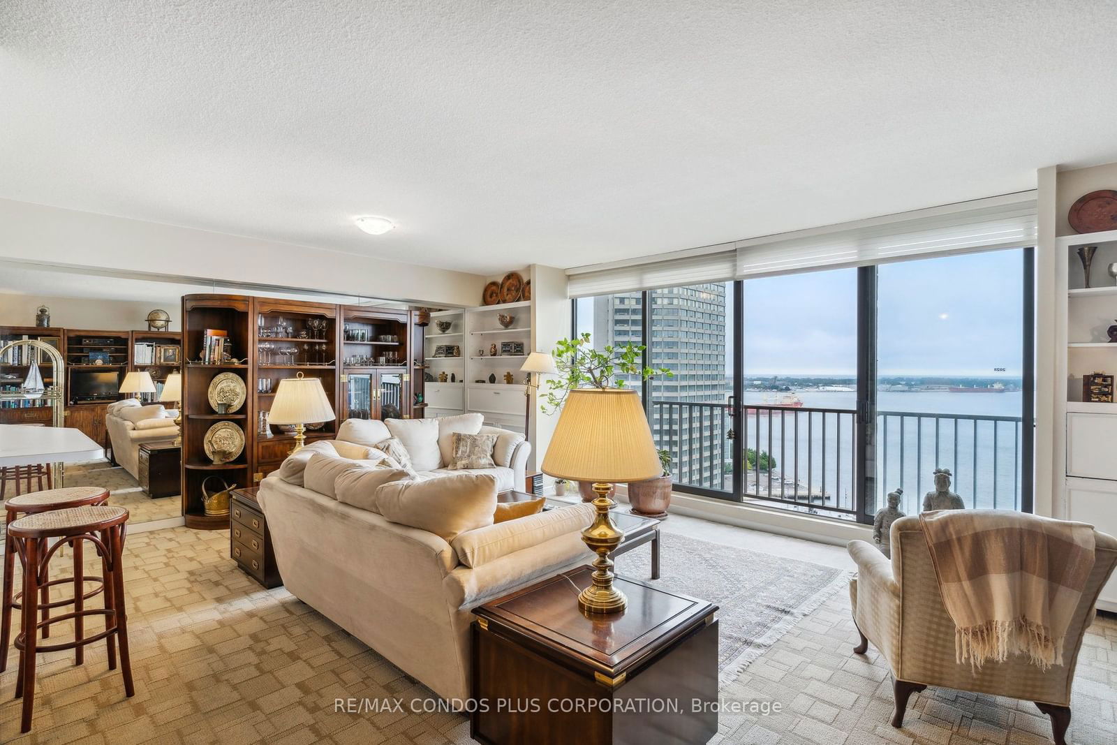 33 HARBOUR Sq, unit 2028 for sale - image #4