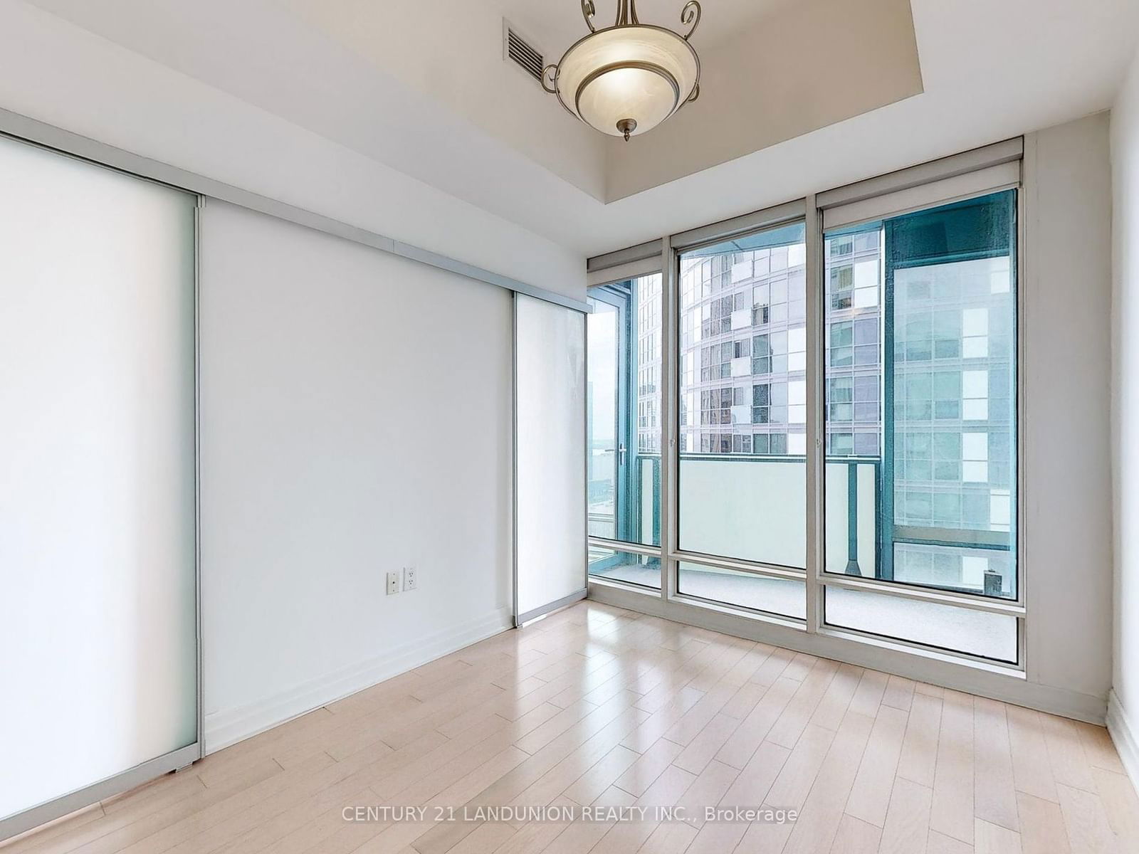 8 The Esplanade, unit 2112 for rent - image #12