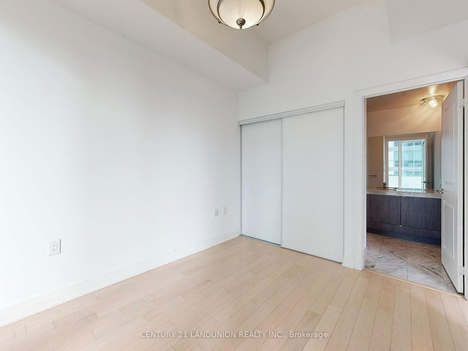 8 The Esplanade, unit 2112 for rent - image #15