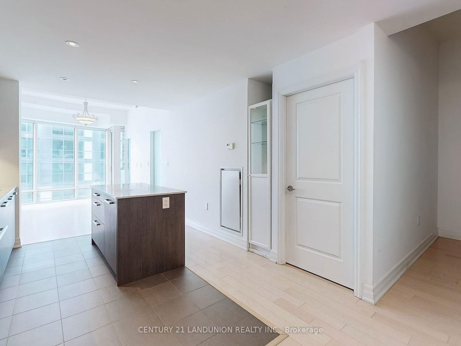 8 The Esplanade, unit 2112 for rent - image #7