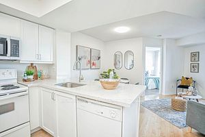 28 Harrison Garden Blvd, unit 603 for sale - image #6