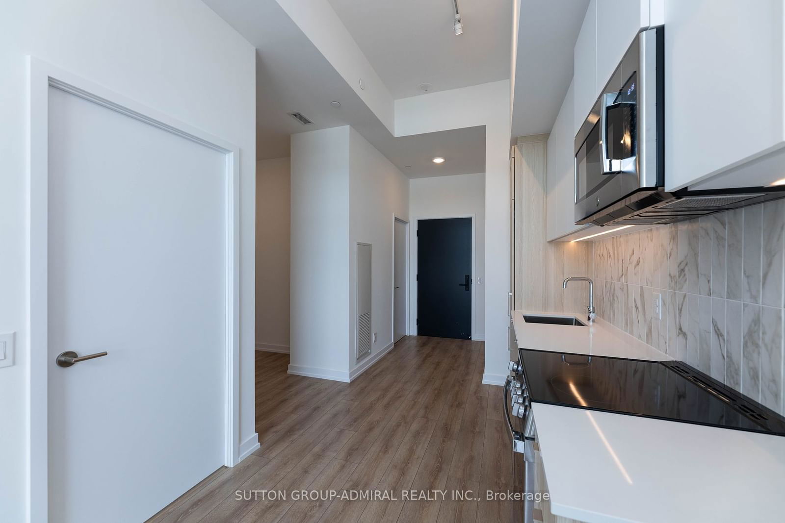 500 Dupont St, unit 808 for sale - image #16