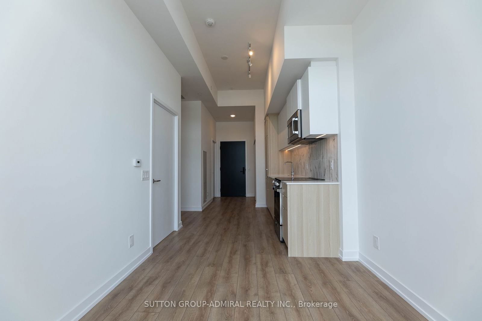 500 Dupont St, unit 808 for sale