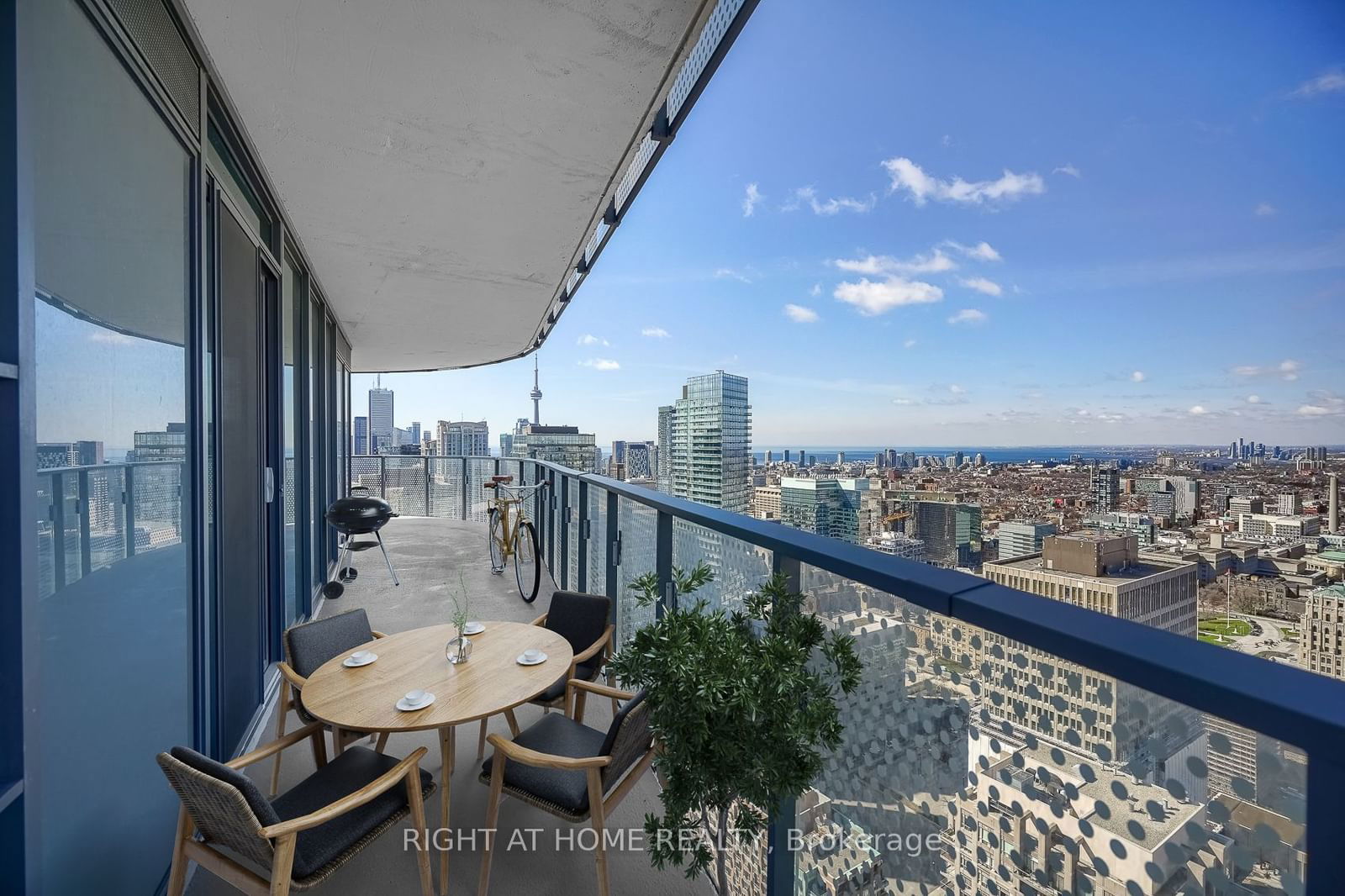 11 Wellesley St W, unit 4305 for rent - image #24