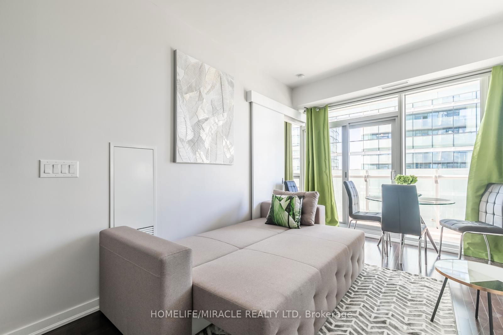 14 York St, unit 3309 for sale - image #26