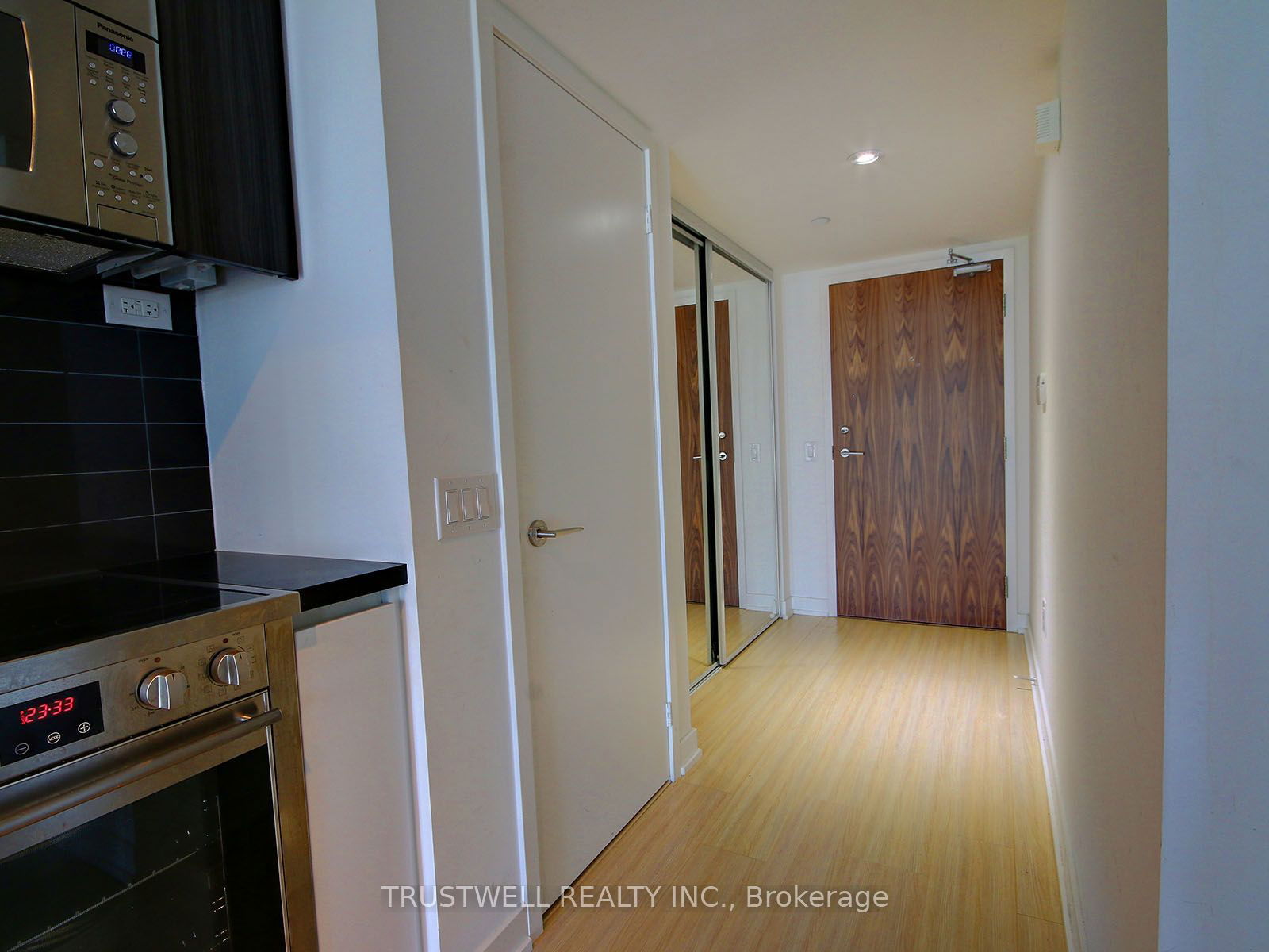 75 Queens Wharf Rd, unit 1205 for sale - image #9