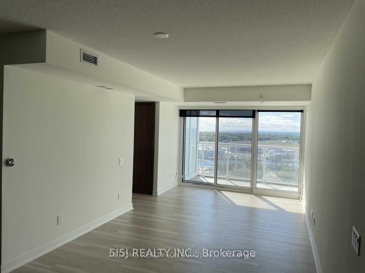 17 Bathurst St, unit 2215 for rent - image #17