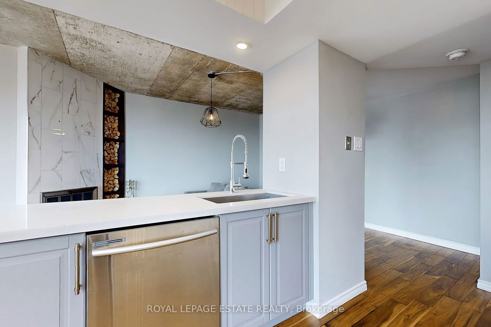 701 King St W, unit PH 8 for sale - image #15