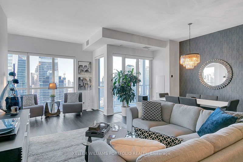 300 Front St W, unit 4403 for sale - image #1