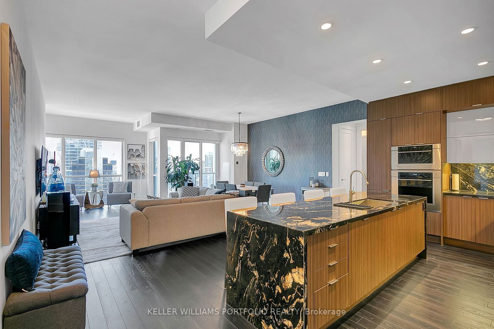 300 Front St W, unit 4403 for sale - image #8