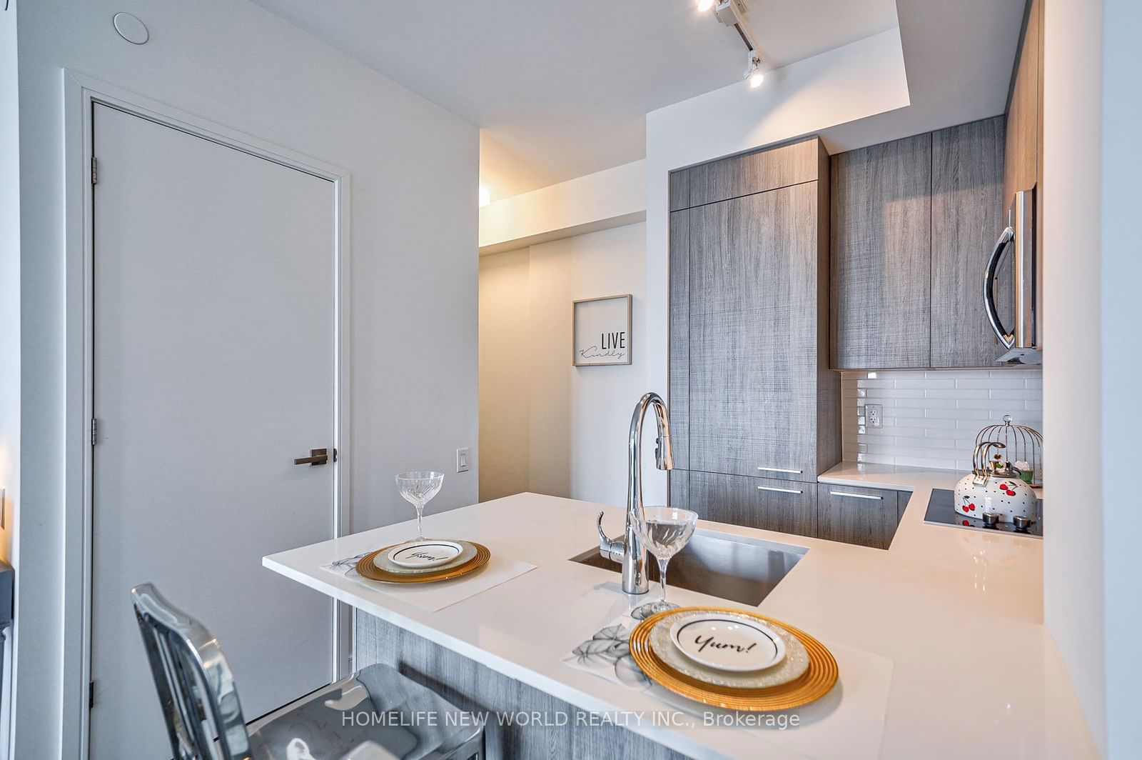 3 Gloucester St, unit 3306 for sale