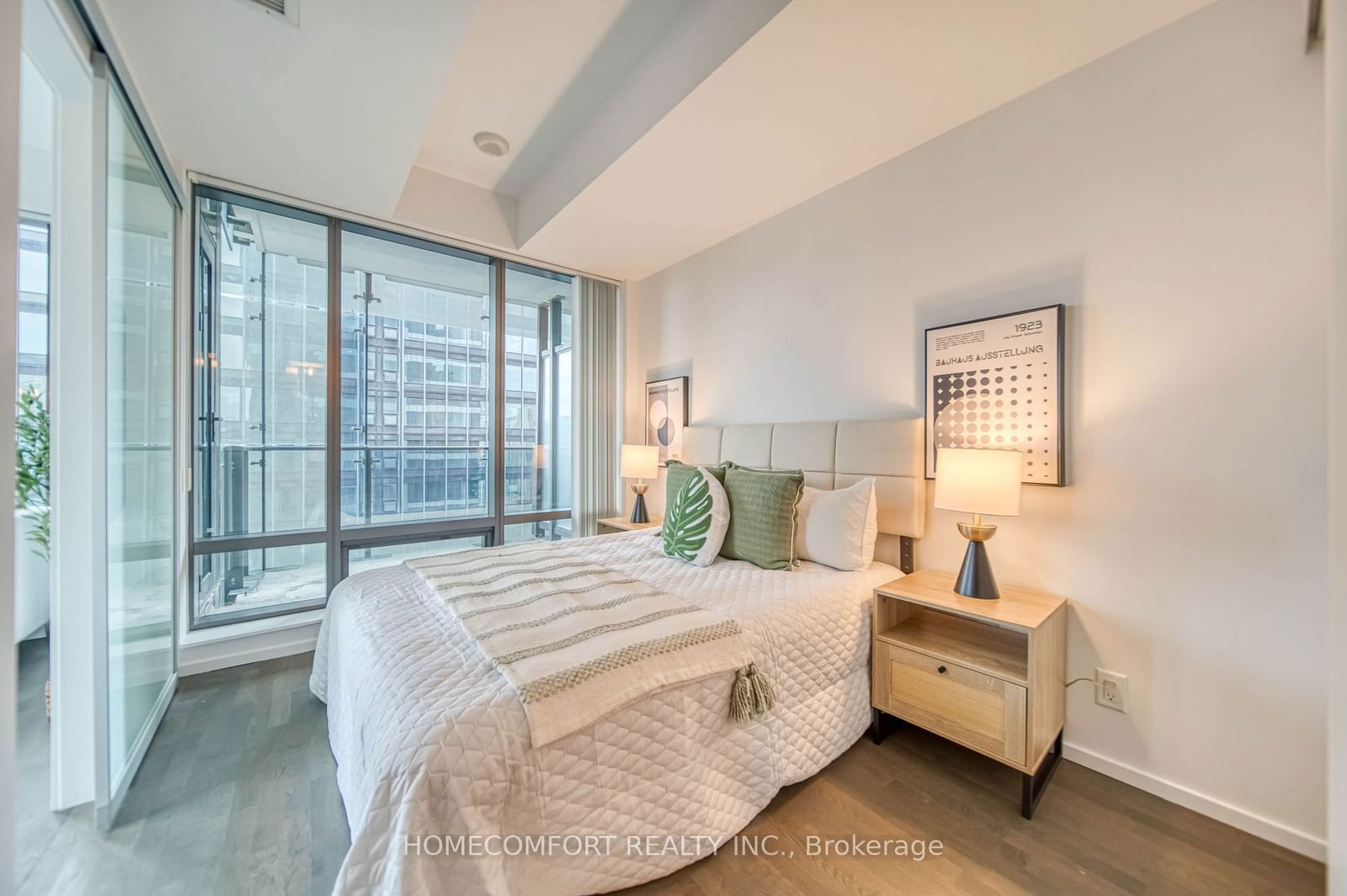 5 St Joseph St, unit 1702 for sale - image #25