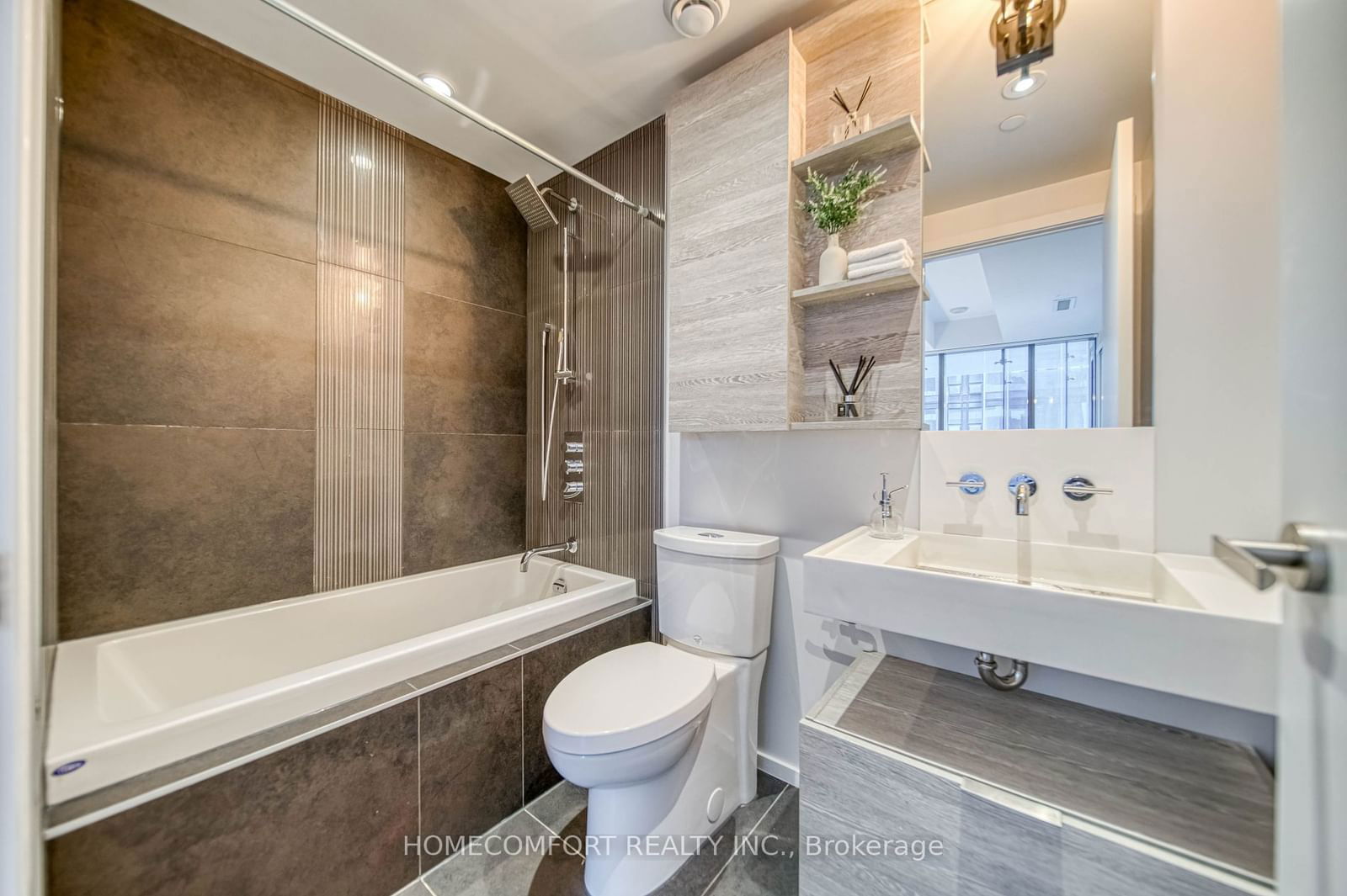 5 St Joseph St, unit 1702 for sale - image #26