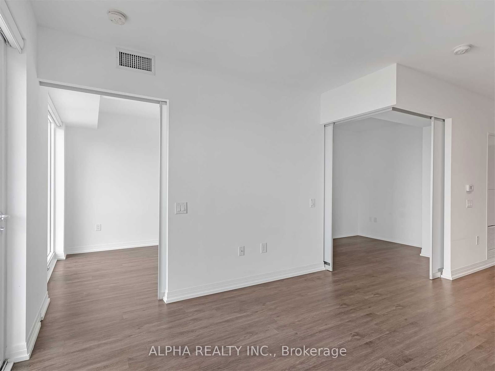 251 Jarvis St, unit 4929 for rent - image #4